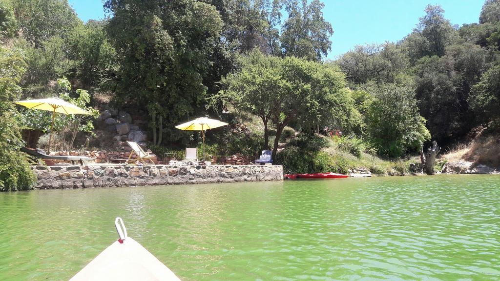 Cabana De Adobe En Lago Rapel Exterior foto